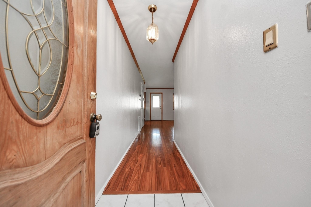 1110 E Brown Lane - Photo 16