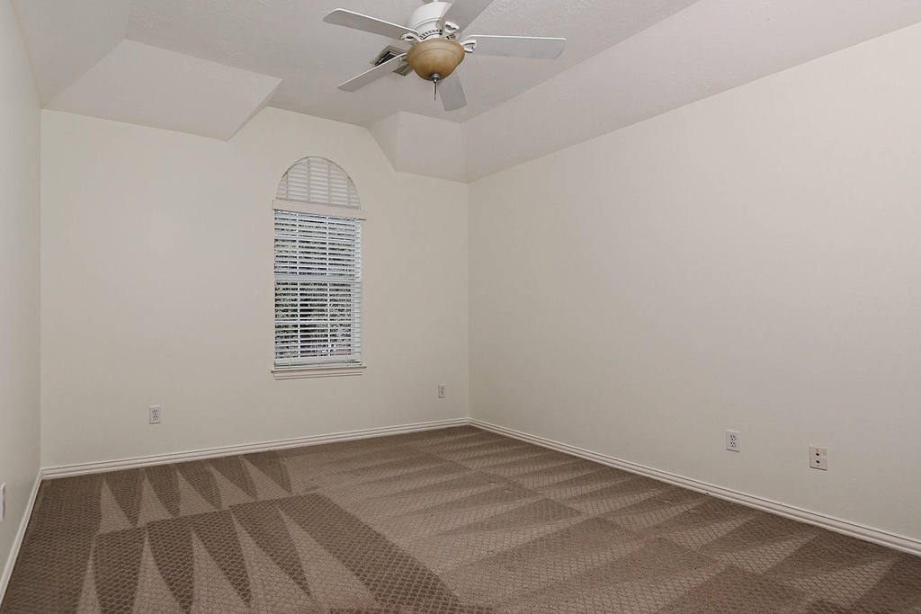 27 Bluff Creek Place - Photo 20