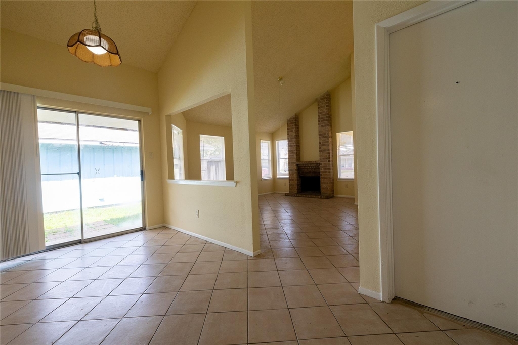23303 Prairie Bird Drive - Photo 3
