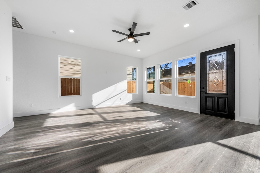 1304 Duff Lane - Photo 18