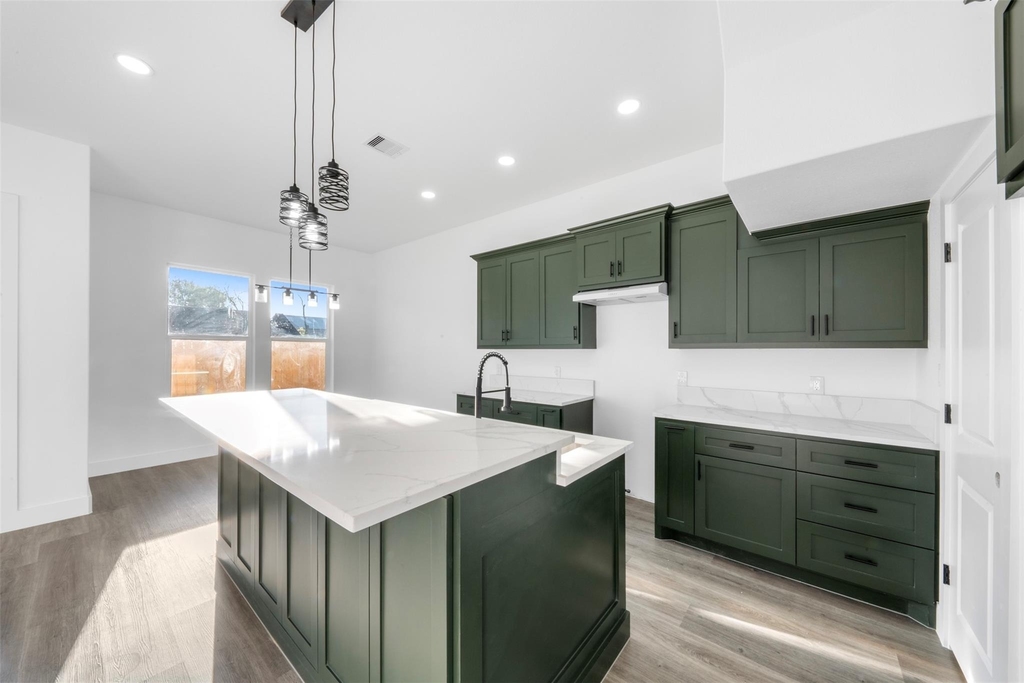 1304 Duff Lane - Photo 11