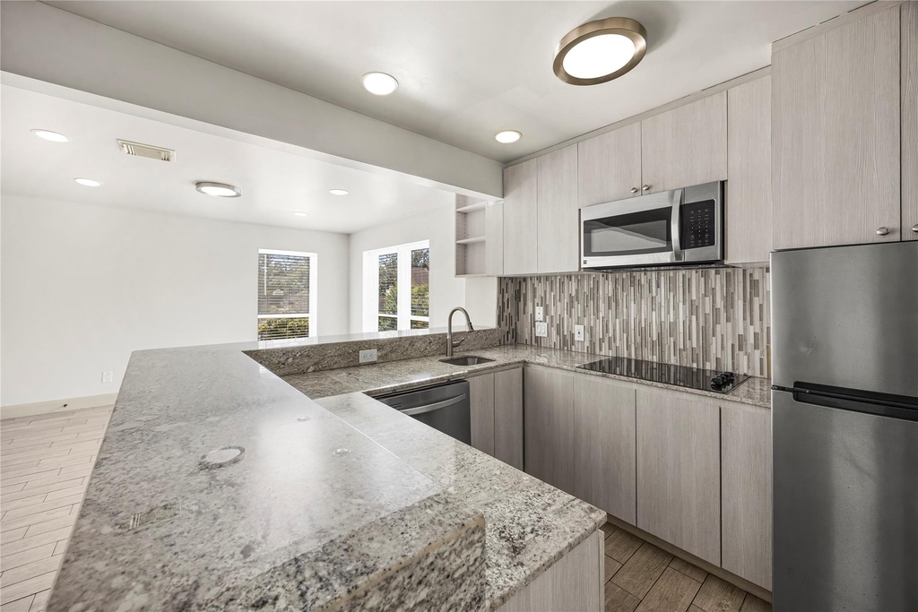 1716 Maryland Street - Photo 4