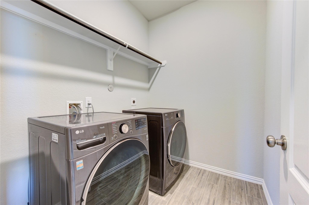 31326 Conover Drive - Photo 16