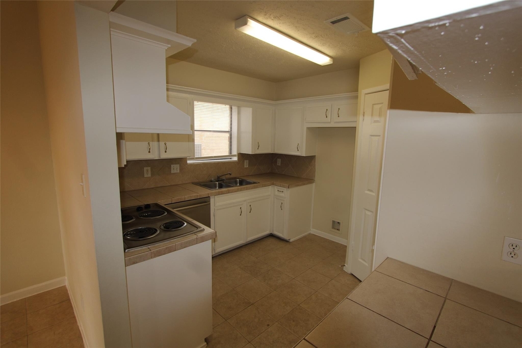 9846 Sagepike Drive - Photo 5