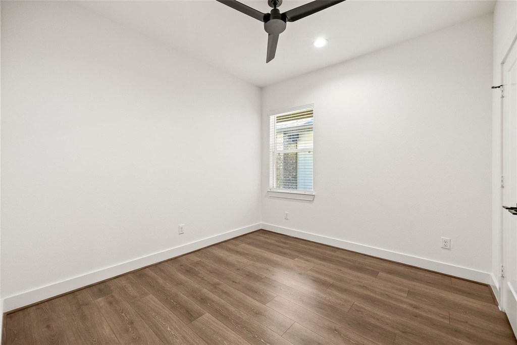 2760 Sunny Briar Drive - Photo 18