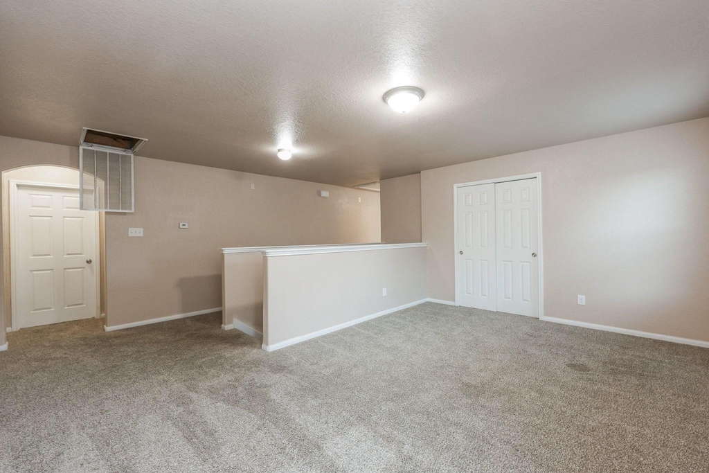 8115 Redbud Point Lane - Photo 10