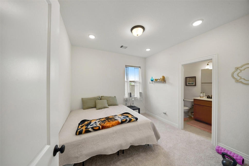 20802 Mirror Point Drive - Photo 14