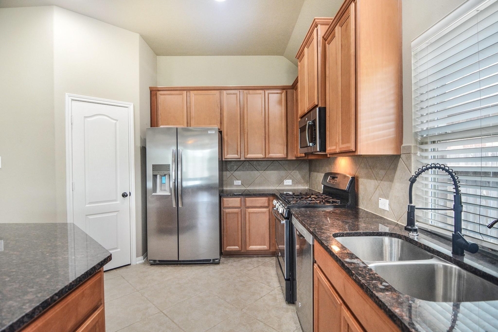 22714 Little Blue Stem Drive - Photo 10