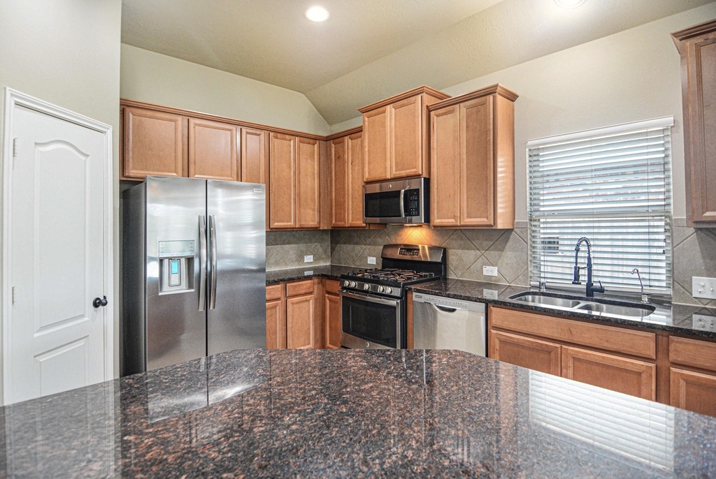 22714 Little Blue Stem Drive - Photo 9