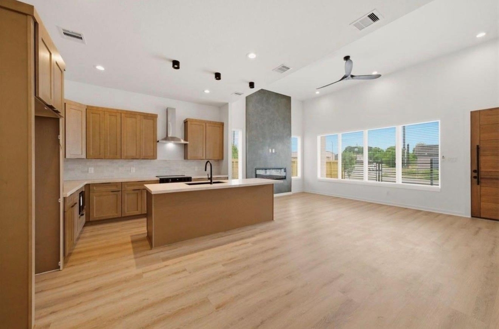 8203 Calhoun Road - Photo 14