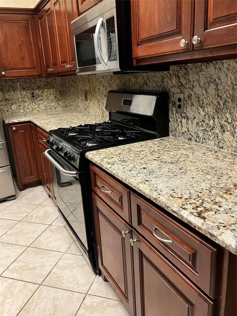 5311 Shady Maple Drive - Photo 9