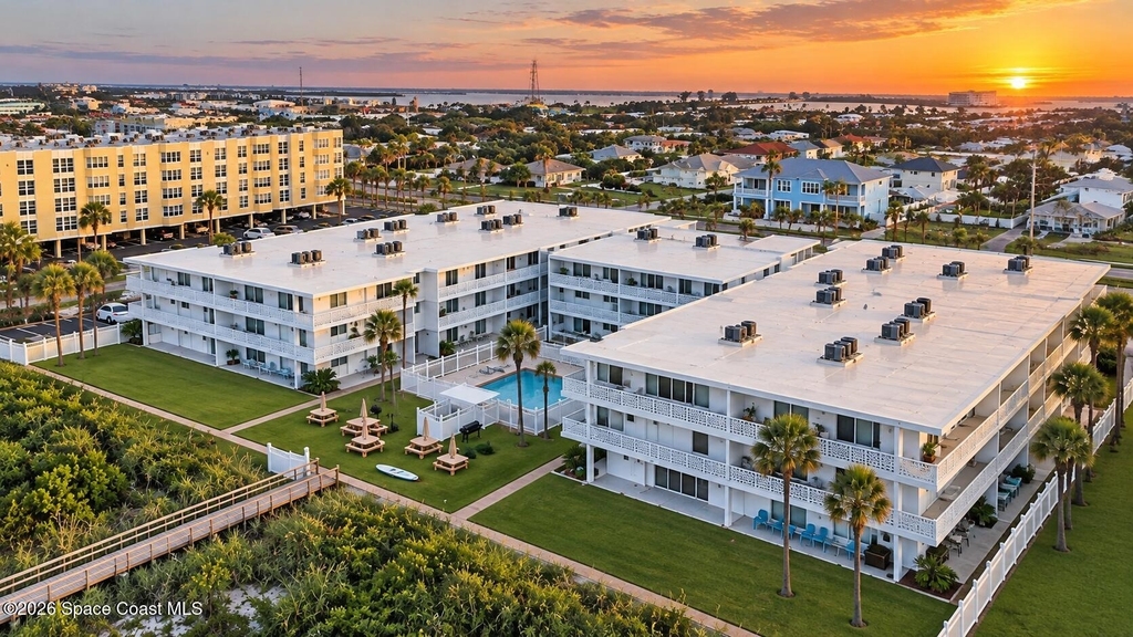 4800 Ocean Beach Boulevard - Photo 2
