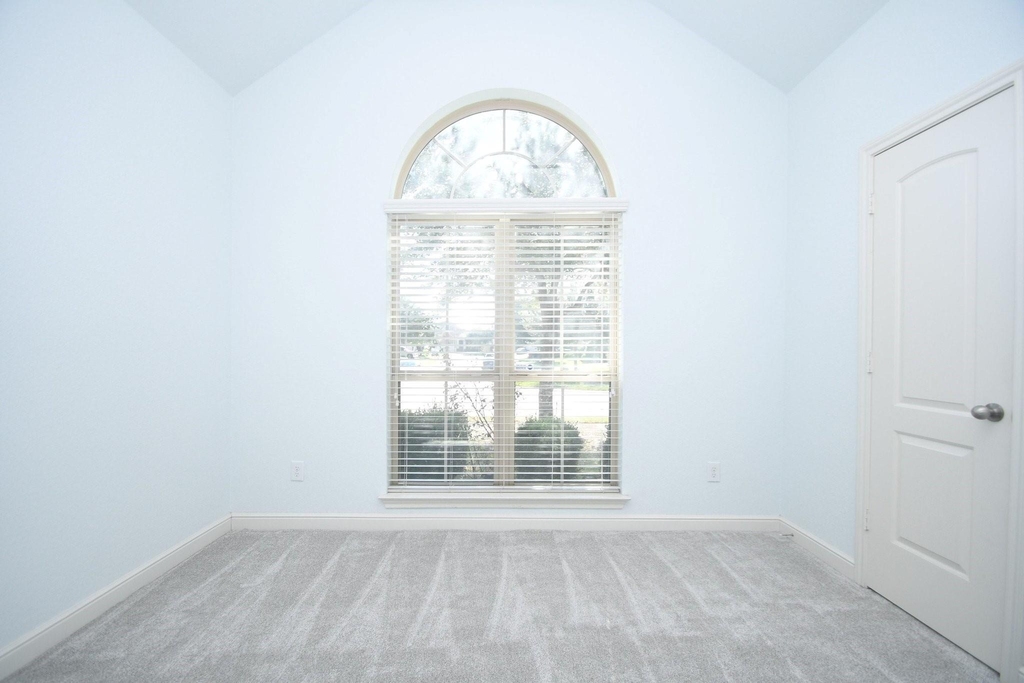 15107 Jenista Lane - Photo 8