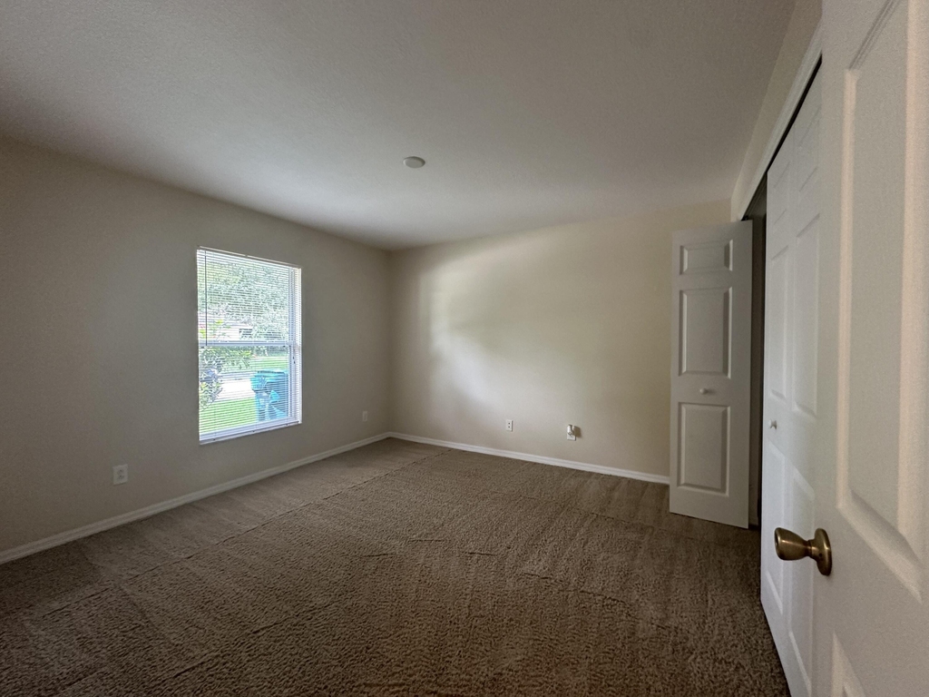 2058 Foxwood Drive - Photo 8