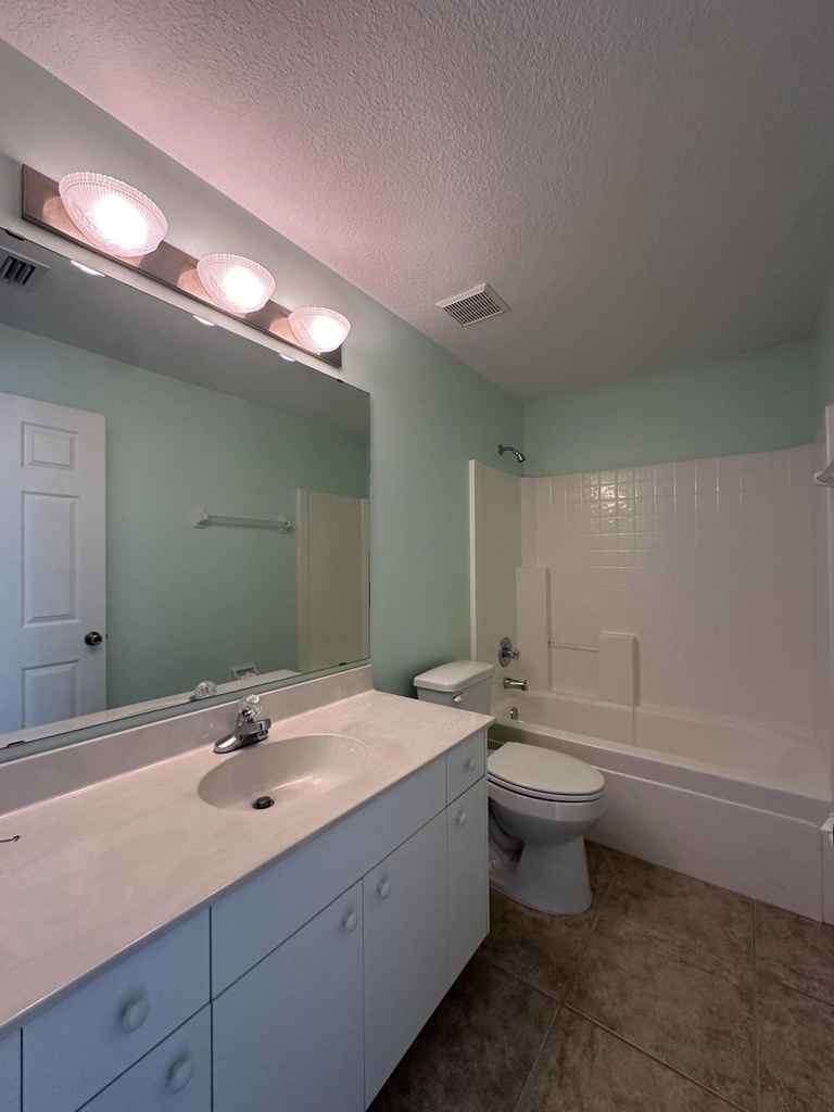 2058 Foxwood Drive - Photo 5