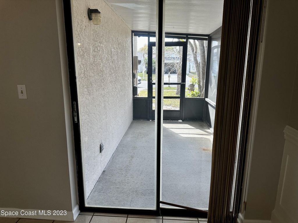 3709 Tree Line Boulevard - Photo 9