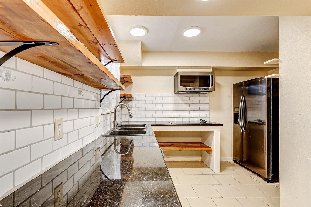 1509 Bonanza Road - Photo 5