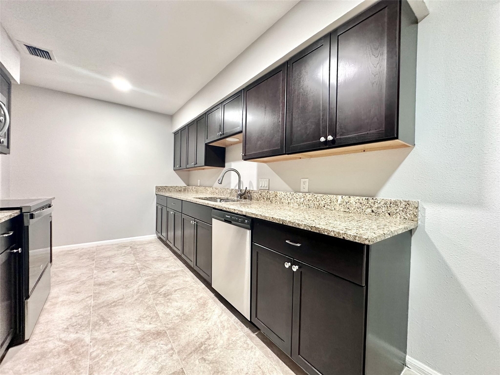 11626 Coachfield Lane - Photo 15