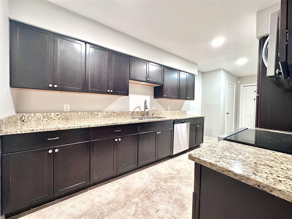 11626 Coachfield Lane - Photo 16