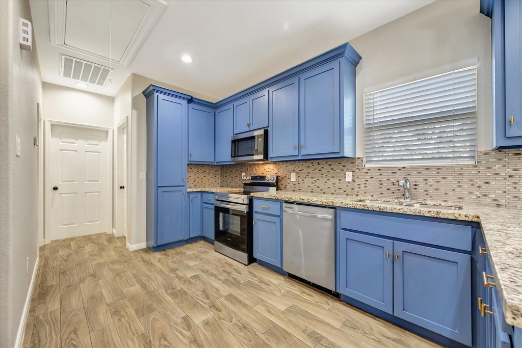 904 W Sealy Street - Photo 7