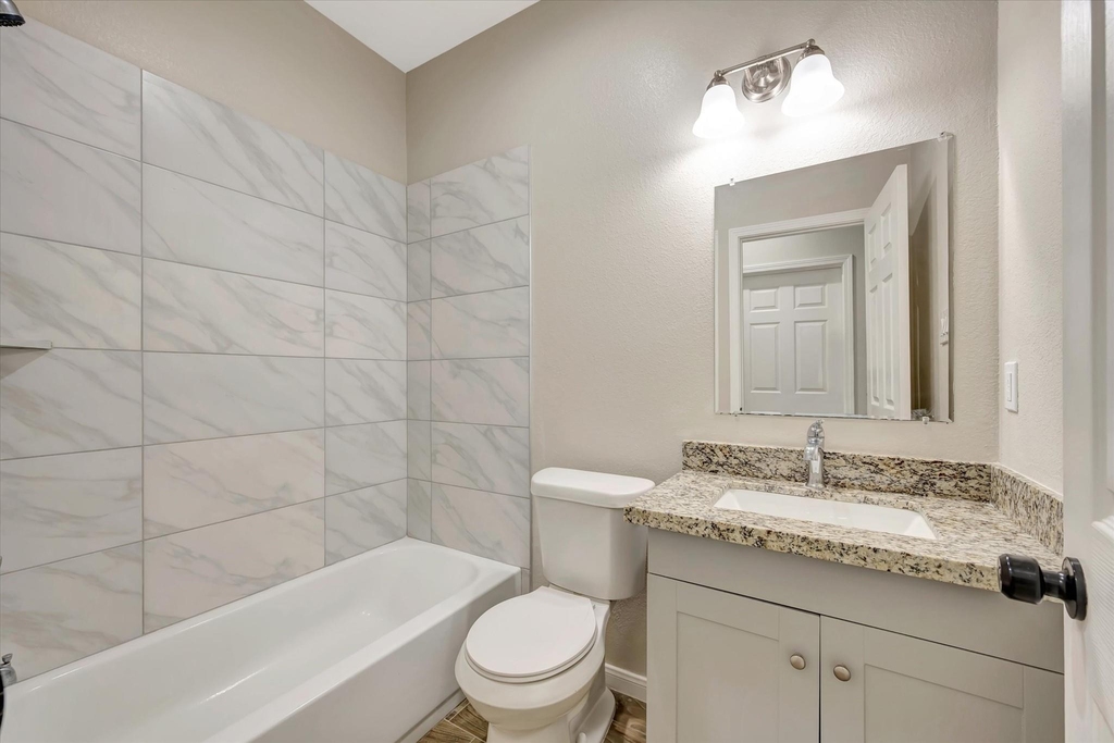 904 W Sealy Street - Photo 11
