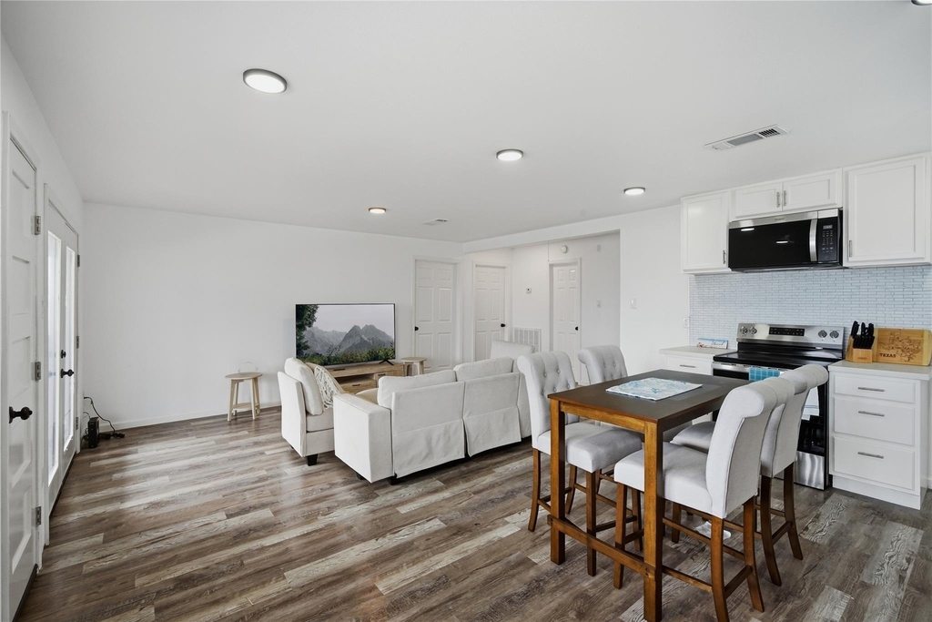 16510 Jamaica Inn Road - Photo 4