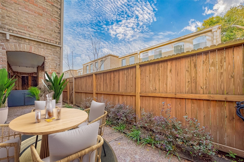 4639 Wild Indigo Street - Photo 0