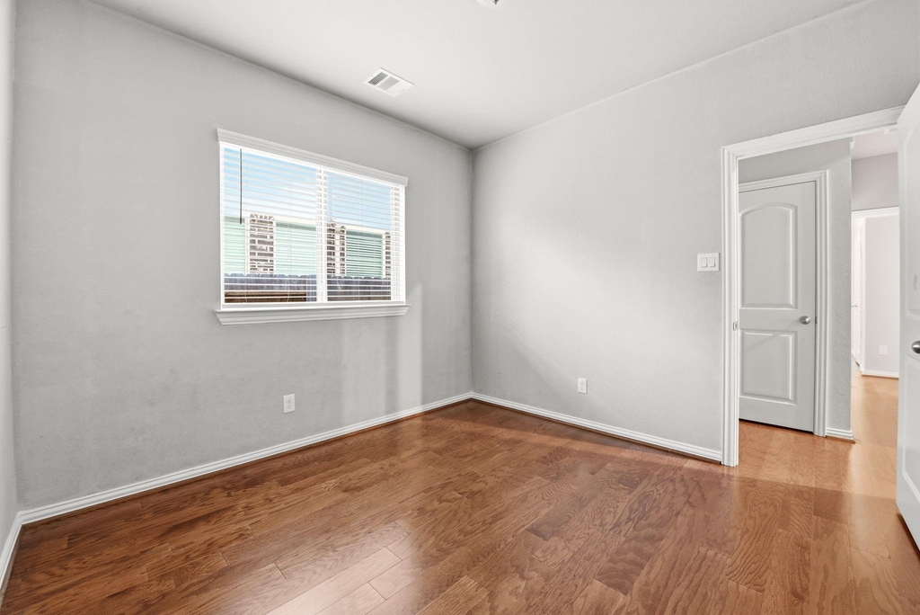 7322 Purple Aster Lane - Photo 11