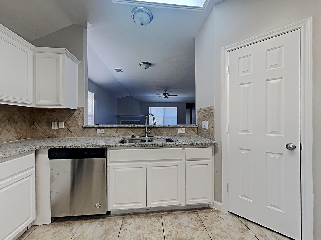 9010 York Hollow Lane - Photo 3