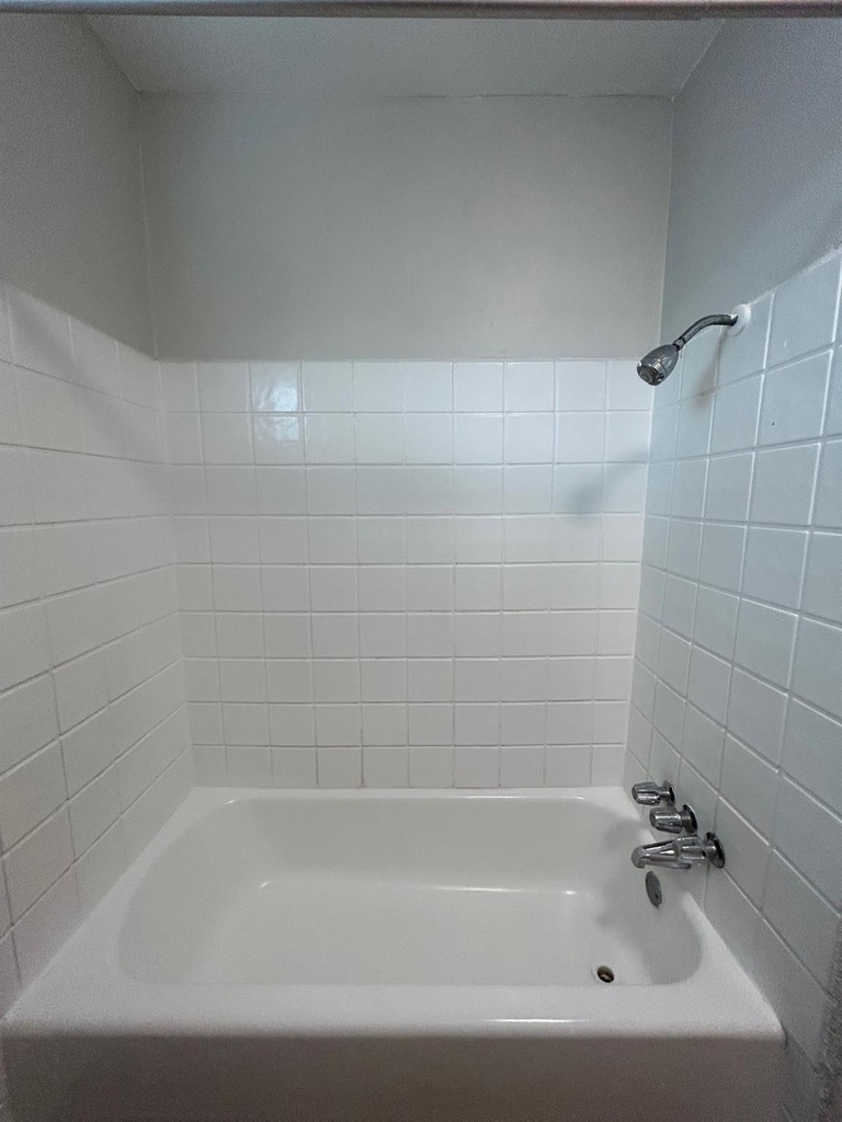 3629 N Macgregor Wa - Photo 10