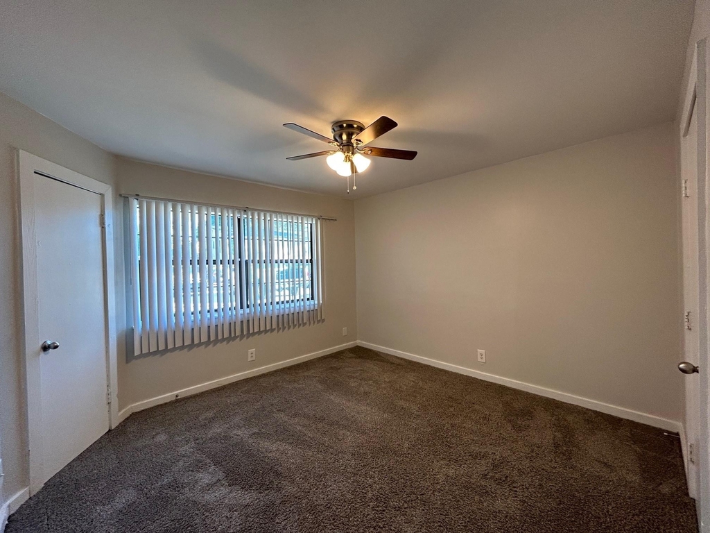 3629 N Macgregor Wa - Photo 12