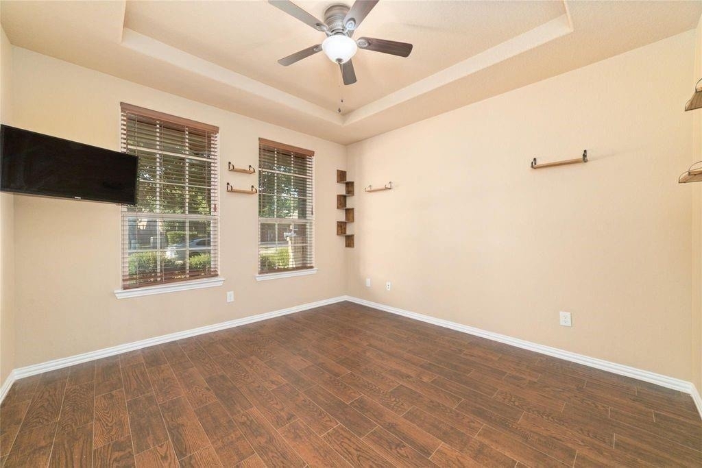 2051 Brodie Lane - Photo 6