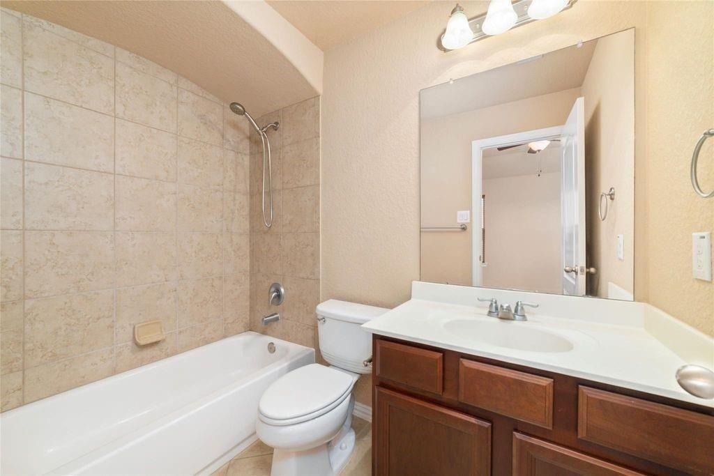 2051 Brodie Lane - Photo 40