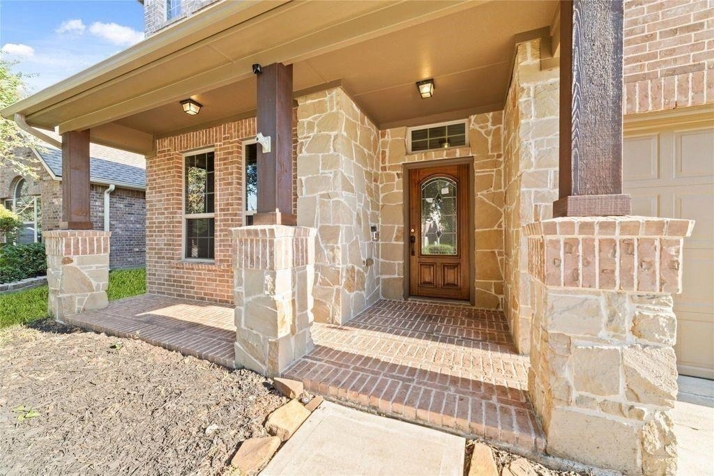 2051 Brodie Lane - Photo 3