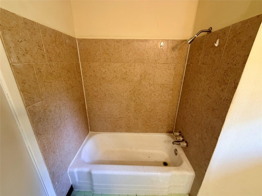 15915 Jennings Road - Photo 14