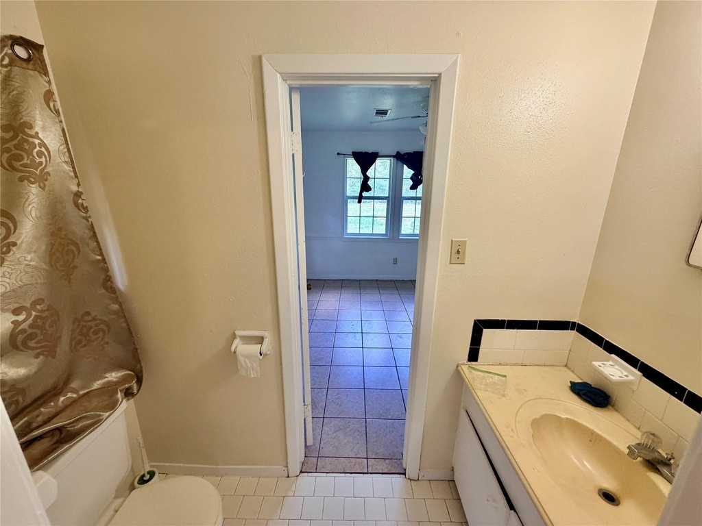 15915 Jennings Road - Photo 15