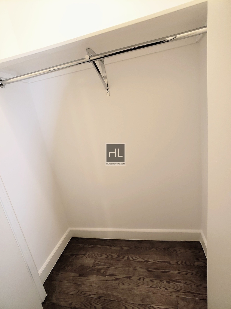West 91st Street - Photo 3