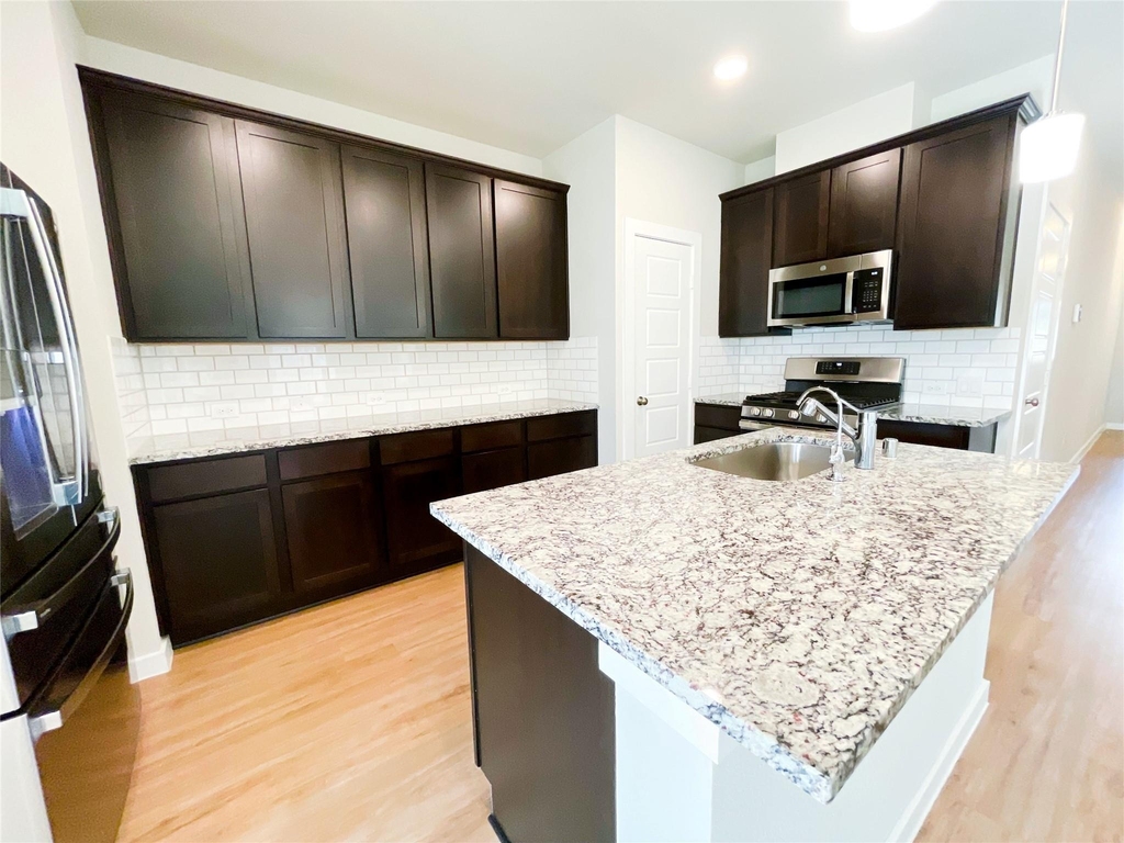 8623 Oceanmist Cove Drive - Photo 1