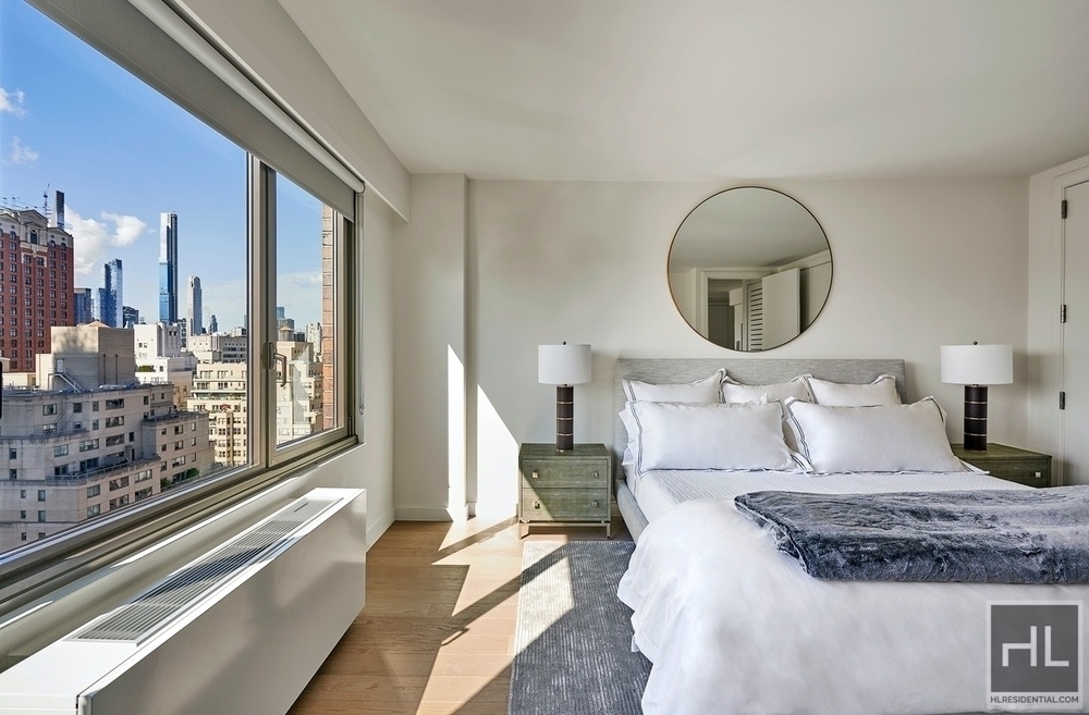 East 72nd Street - Photo 2