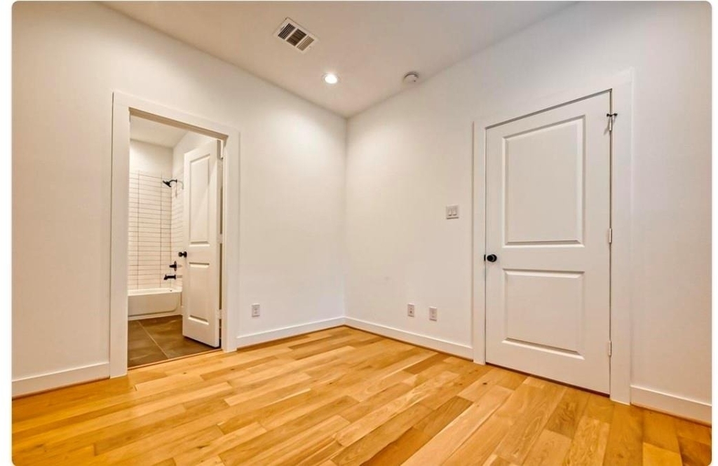 2713 Drew Street - Photo 5