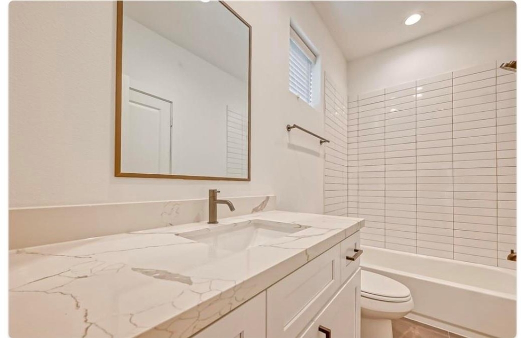 2713 Drew Street - Photo 6