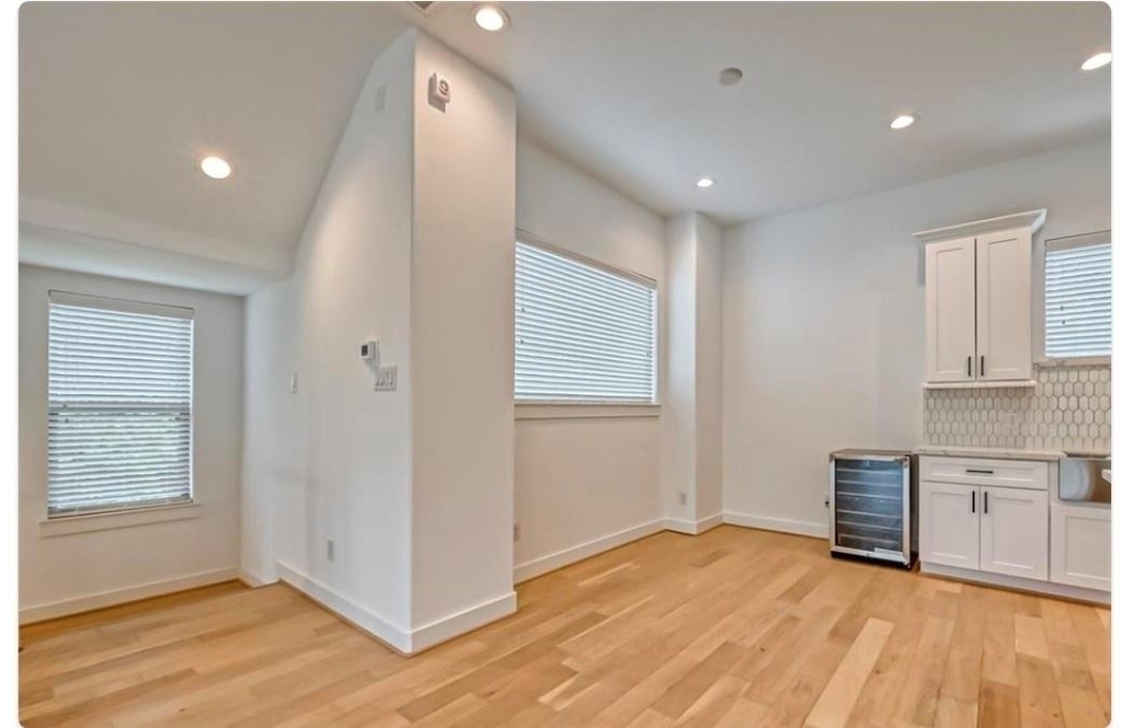 2713 Drew Street - Photo 12