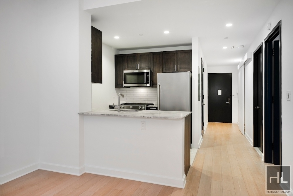 West End Avenue - Photo 4