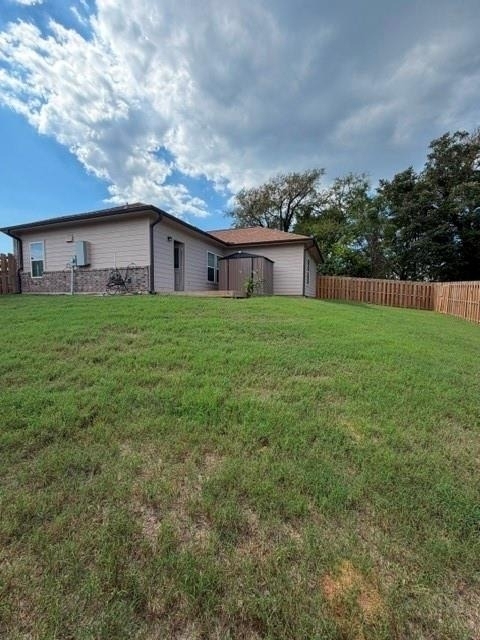 14107 Overstreet - Photo 2