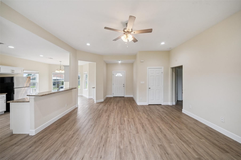 14107 Overstreet - Photo 4