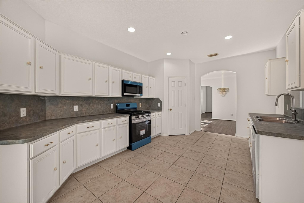 14402 Lawton Ridge Drive - Photo 13