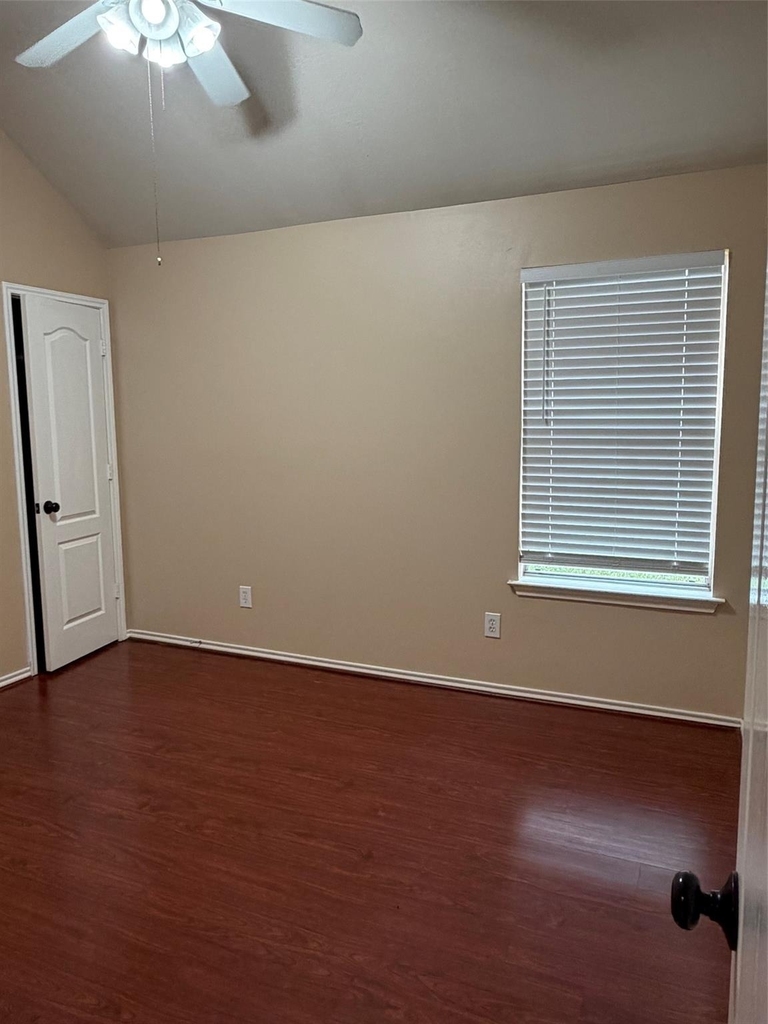 10015 Elm Knoll Trail - Photo 5