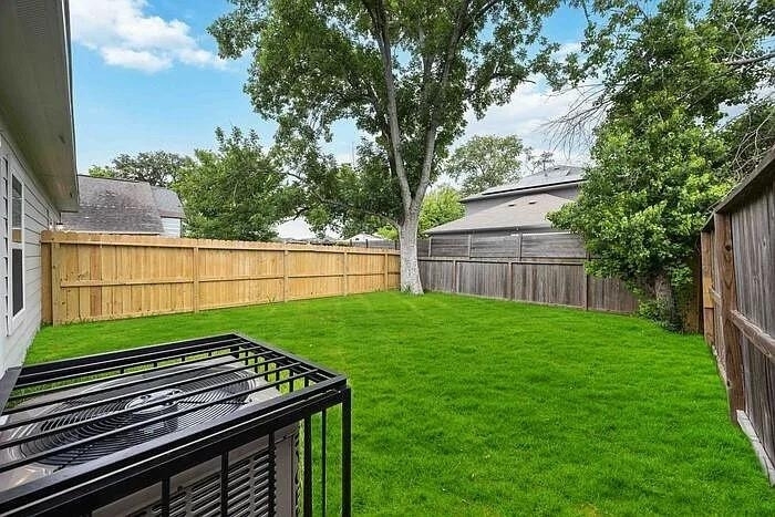 4507 White Rock Street - Photo 24