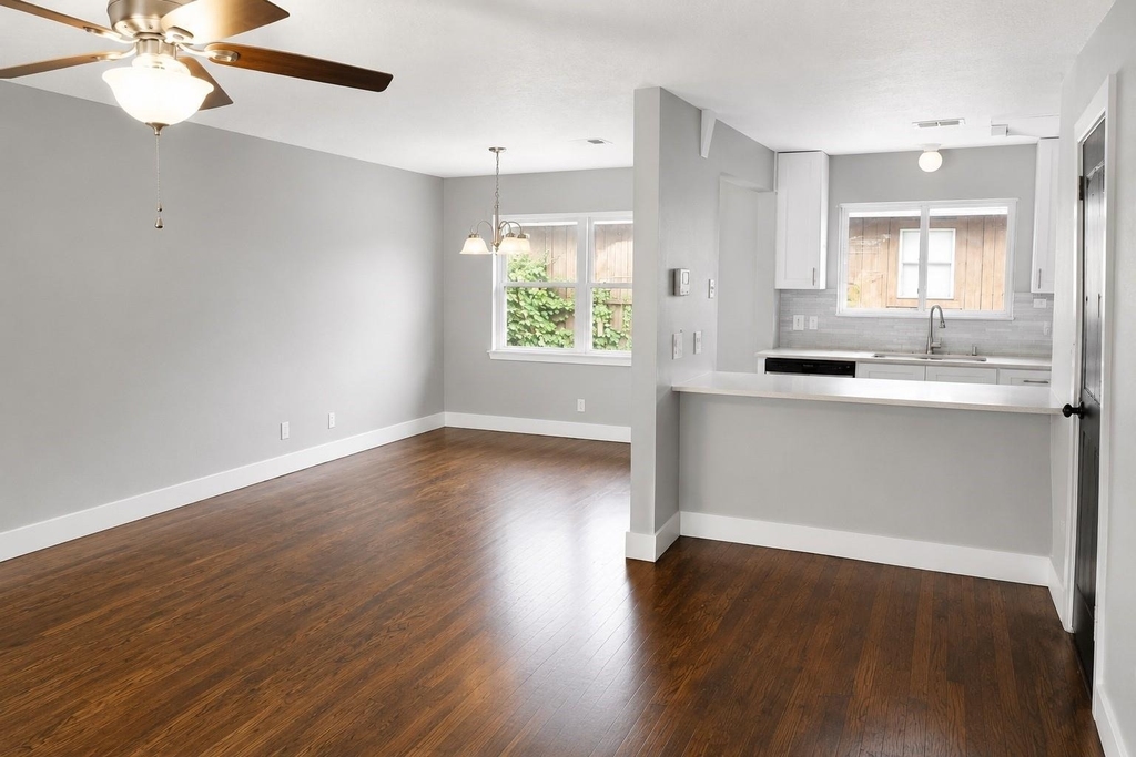 3002 Newcastle Drive - Photo 6