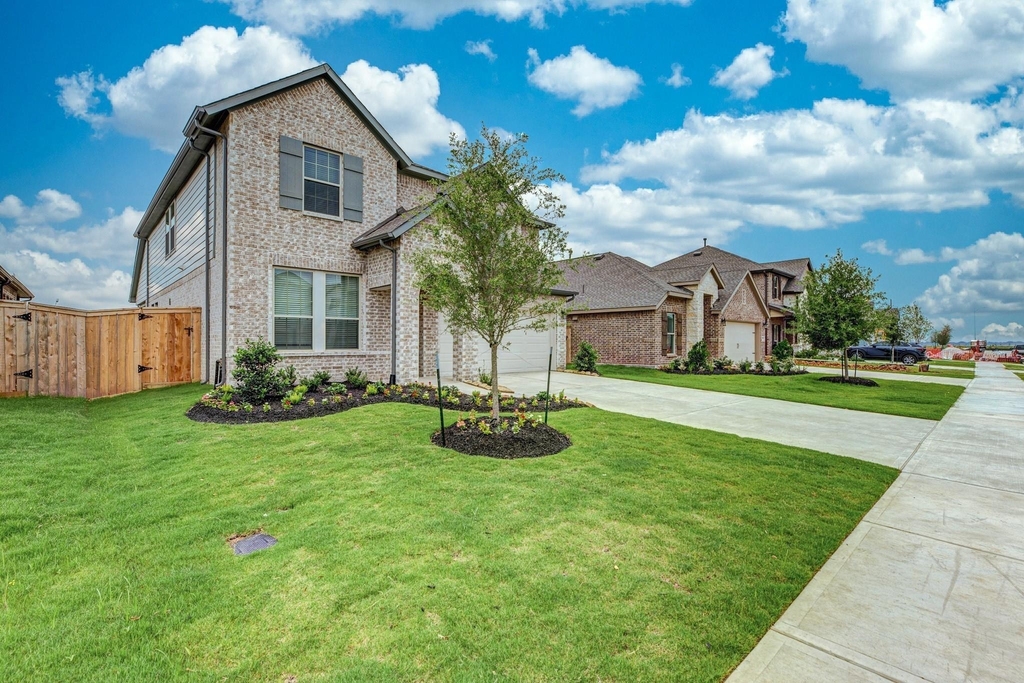 30338 Tall Fescue Drive - Photo 2